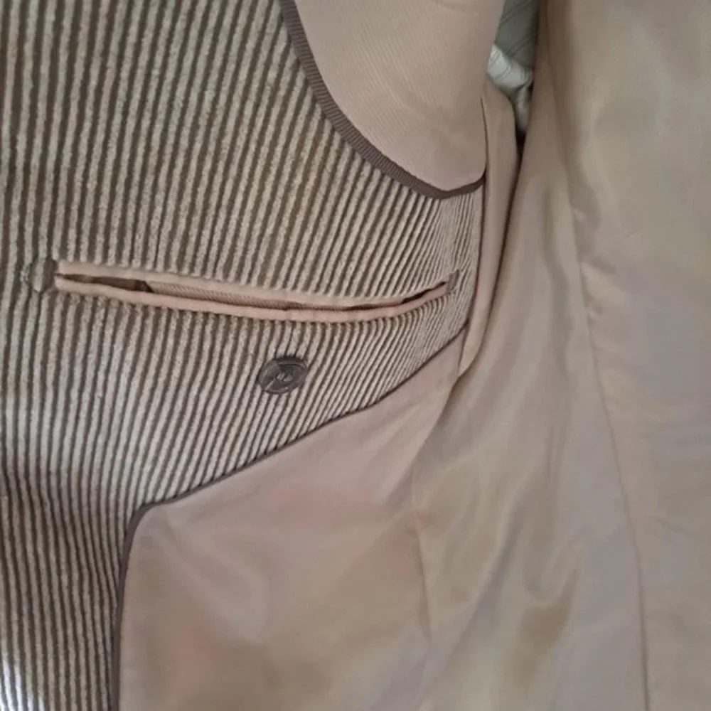 STATEMENTS Tan Suit Jacket‎